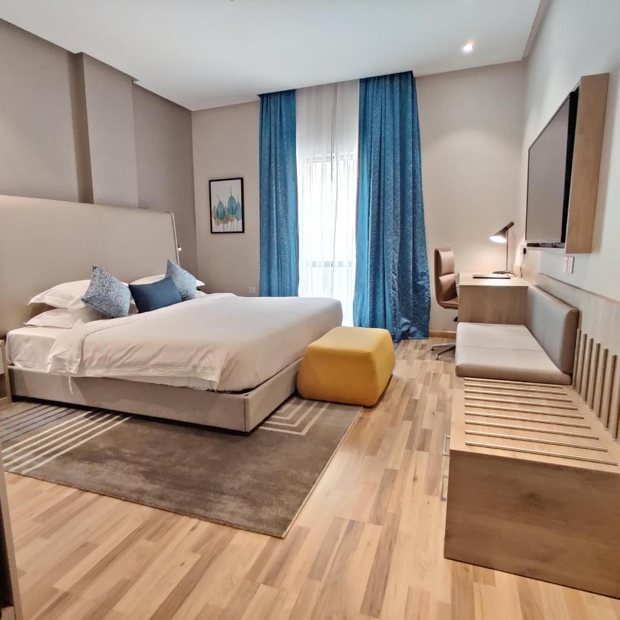 Beata Garden Apartment Ал Хубар Екстериор снимка
