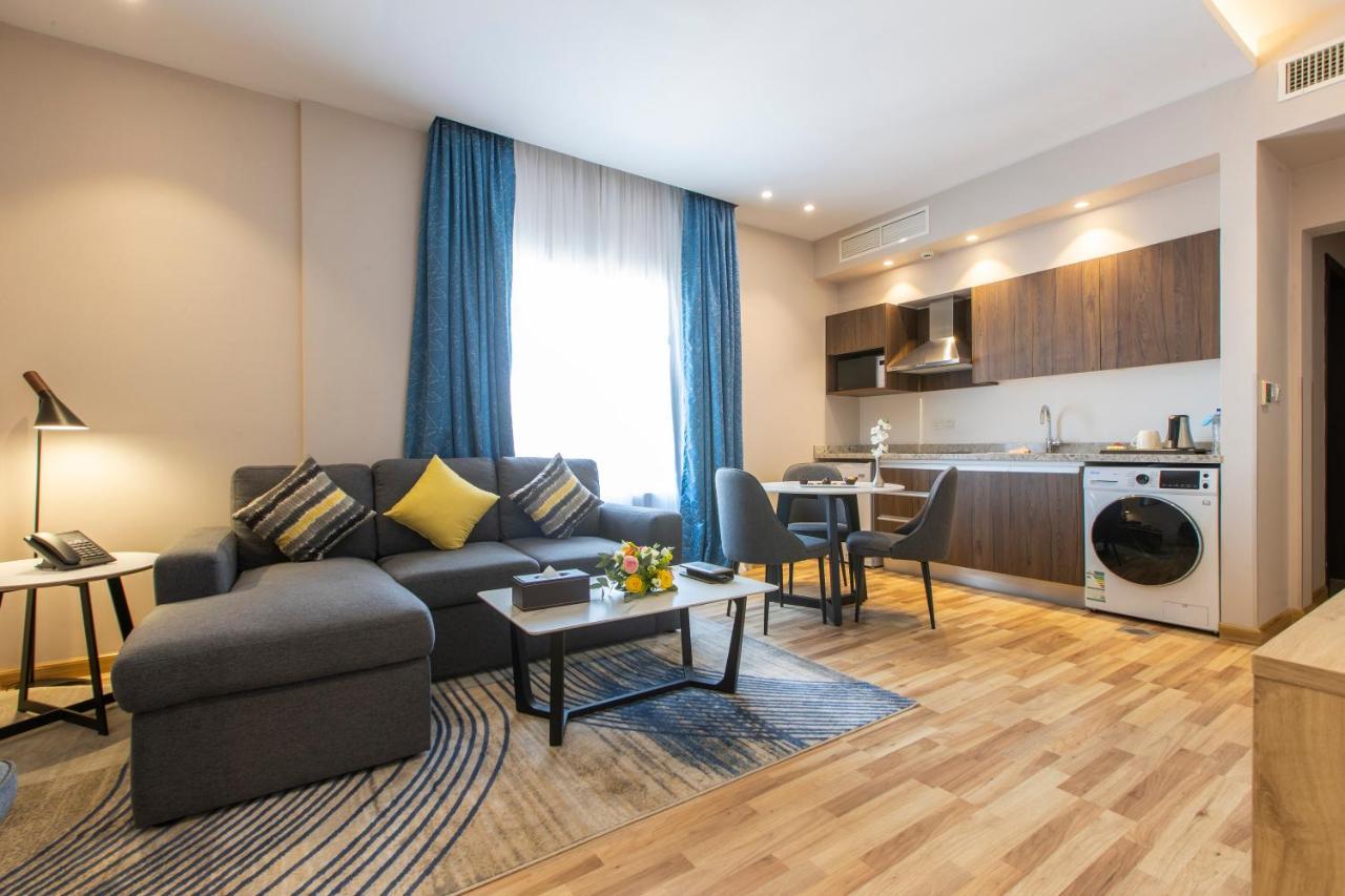 Beata Garden Apartment Ал Хубар Екстериор снимка