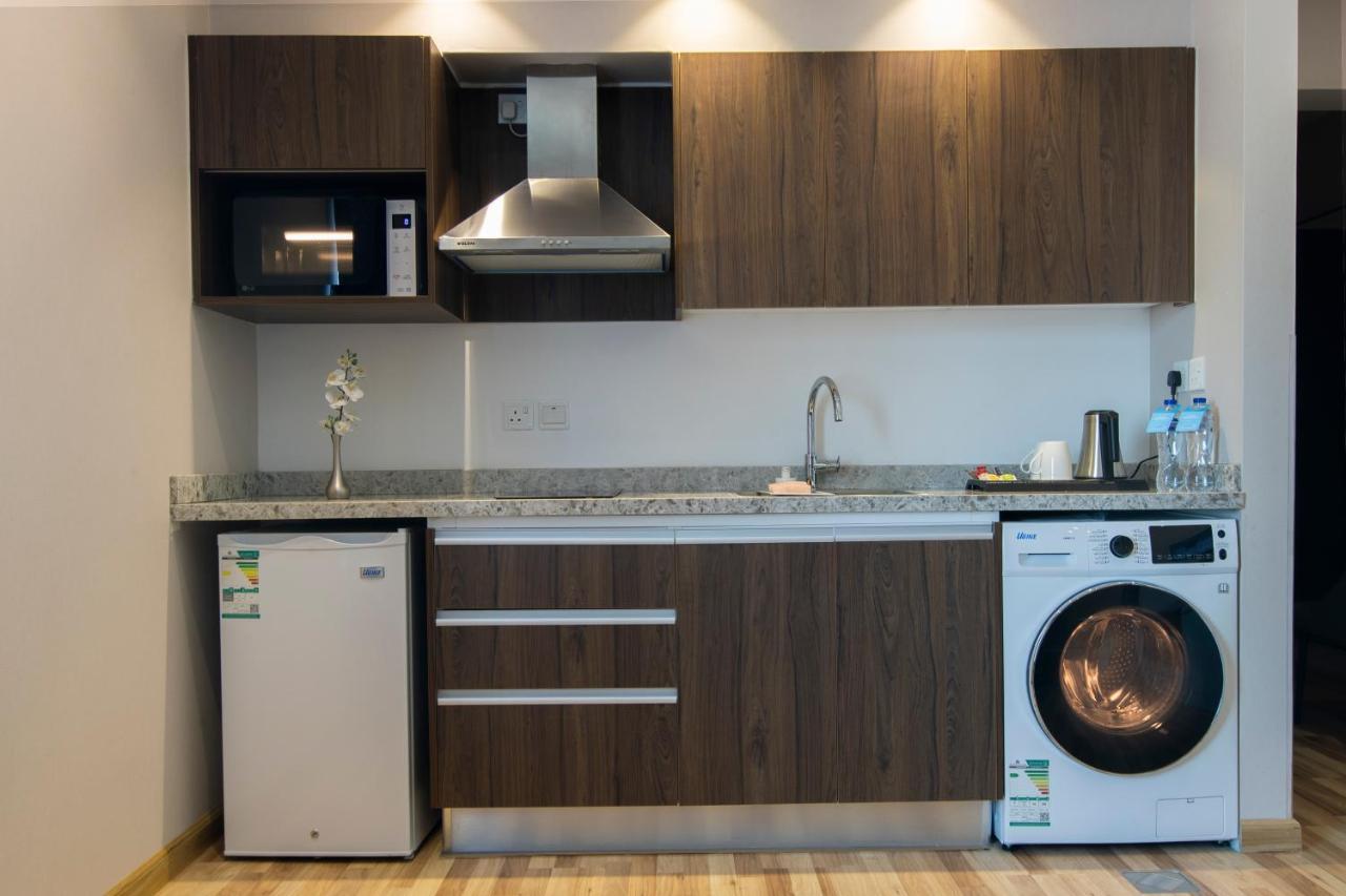 Beata Garden Apartment Ал Хубар Екстериор снимка
